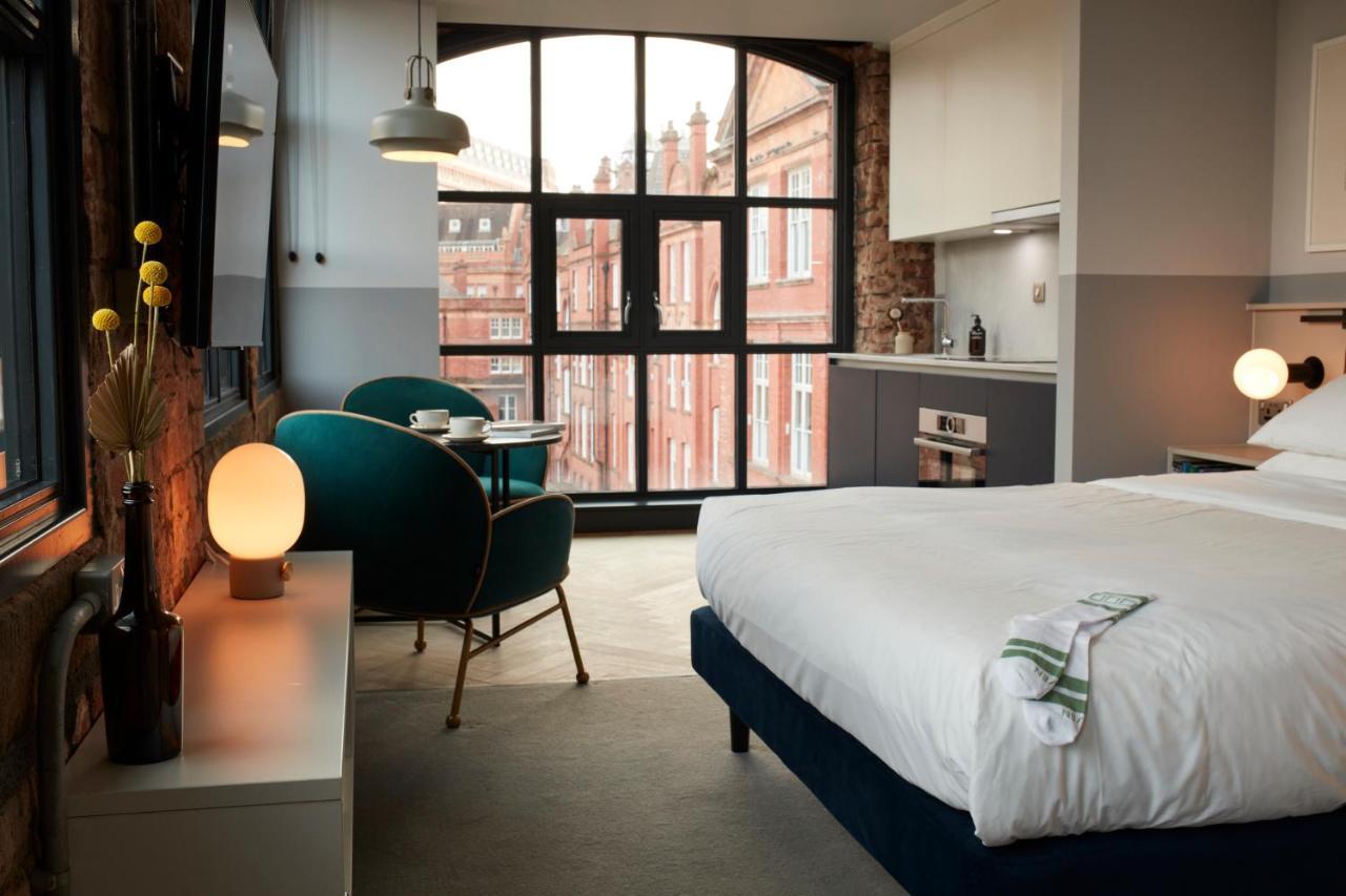 Leven Manchester Bagian luar foto